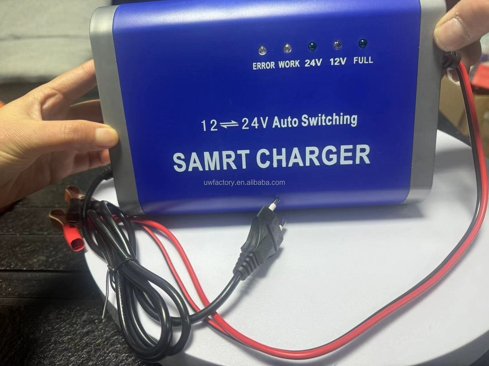 90% Charging Efficiency 125W Output Power Car Motorcycle Battery Charger for Agm Gel Wet Lead Acid Battery Pulse Repair