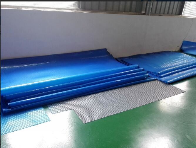 Rectangle Swimming Pool Solar Blanket Outdoor Swimming Pool Cover Automatic Swimming Pool Cover