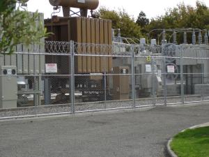 Wholesale High Security Galvanized Chain Link Fence For Oil Field Fencing With Post from china suppliers