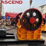 Aggregate Rock Stone Diesel Jaw Crusher Tracked Crushing Plant PE 250*400