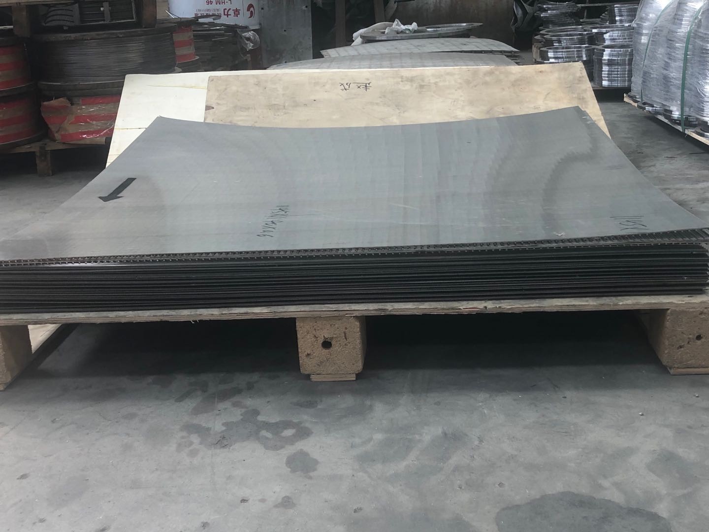 0.01-0.05mm Vee Wire Screen 304 Stainless Steel Type
