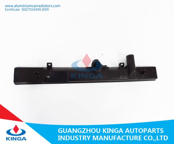 Aluminum Overflow Radiator Nissan Pickup L200 2.5D 4D56 Coolant Radiator Tank