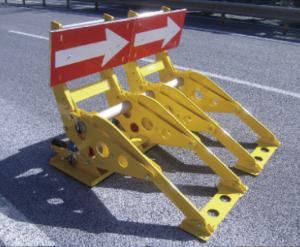Wholesale 1800*800*1200mm Ral1023 Anti Ram Vehicle Barriers from china suppliers
