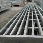 Silver Surface Industrial Steel Grating Machine Pressure Welded Easy Installatio