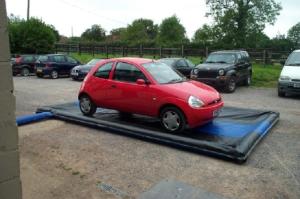 Wholesale Inflatable Garage Floor Car Mats For Save Water / Portable Truck Wash Mat from china suppliers