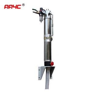 China 3kg Grease Bucket Pump Pneumatic Wall Mounted Dilute Oil Pump 45mm on sale