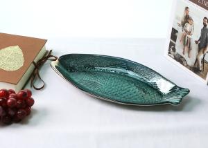 Wholesale Embossed Vintage Fish Glass Plates , 33CM Hand Made Glass Fish Shaped Plates from china suppliers