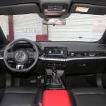 2680mm Wheelbase Sedan Passenger Car CVT Transmission 6L/100km Consumption