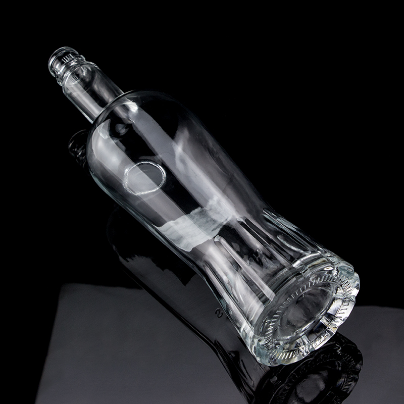 500ml700ml750ml Clear Whiskey Bottle with Super Flint Glass Custom Carved Unique Design