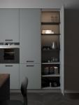 Fitted Traditional / Classic Wood Kitchen Cabinets Customized With Dining Table
