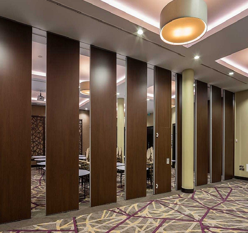Interior Wooden Design Acoustic Partition Wall Sliding Doors For Auditorium / Banquet Hall