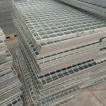 Steel Grating Stair Treads, serrated surface Anti-Slip