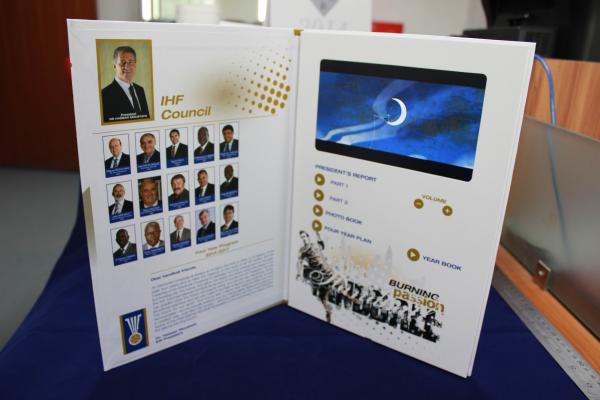 rechargeable lcd video card for conference activities , 4.3 / 5 / 7inch lcd