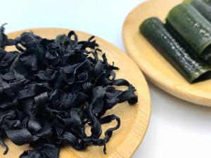 Wholesale Natural Umami Dried Wakame Seaweed Undaria Curly Flake High Iodine Content To Make Soup from china suppliers