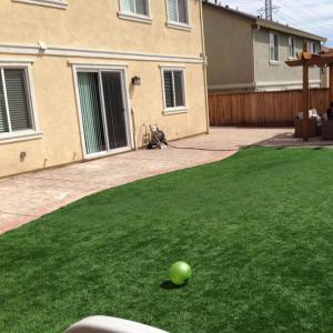 Wholesale 2M Or 4M Wide Synthetic Outdoor Carpet / Home Real Grass Carpet Roll from china suppliers