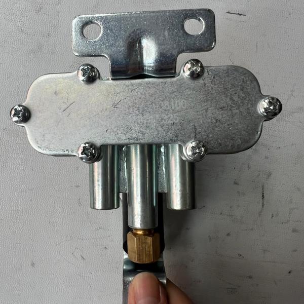 Bus Air Suspension Height Control Valve 90554147 for 0.5-1.2MPa Systems