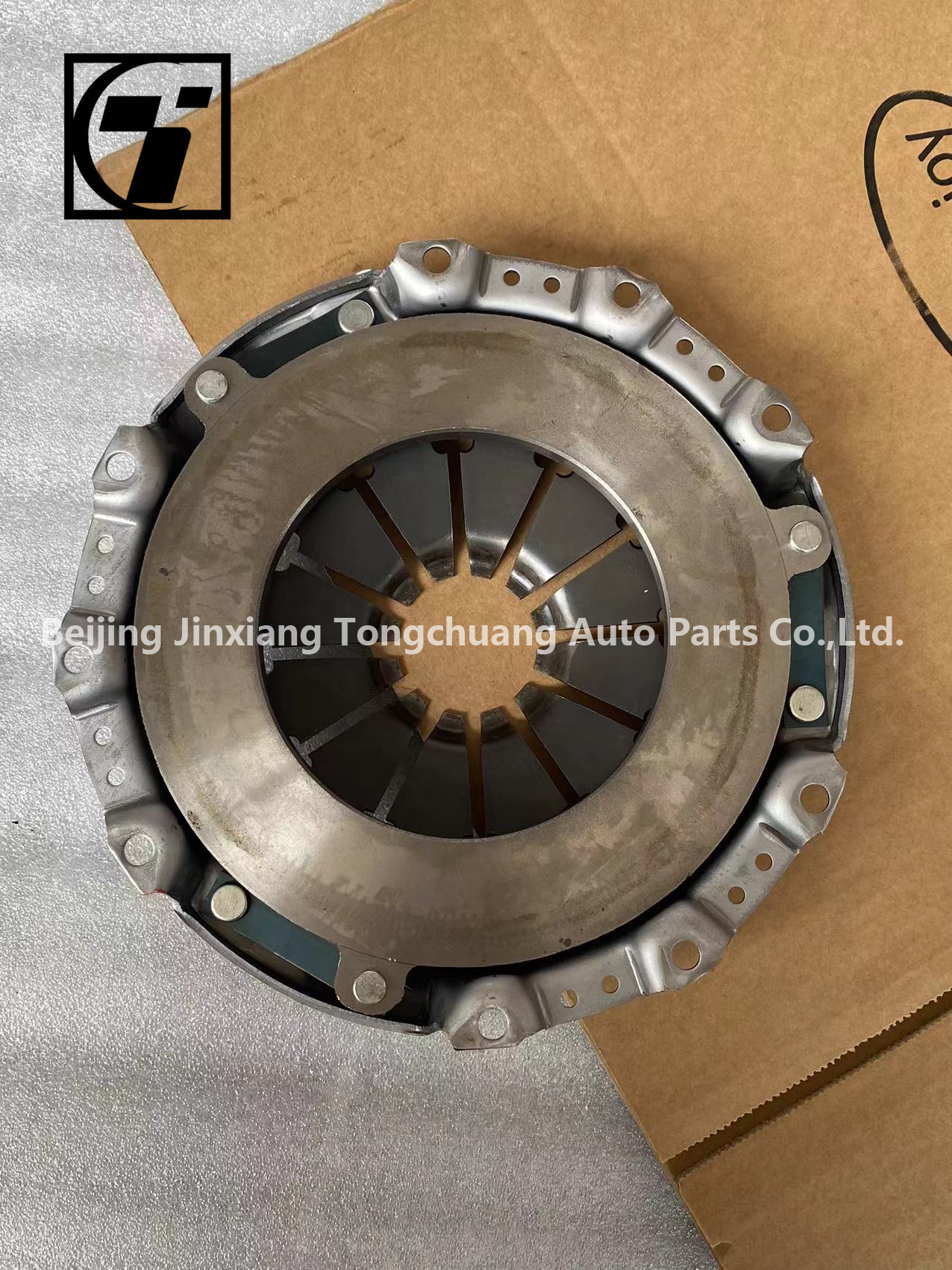 Foton Truck Spare Parts Xiangling M1 M2 200mm 20 Teeth Disc Pressure Plate WT15R-1601900