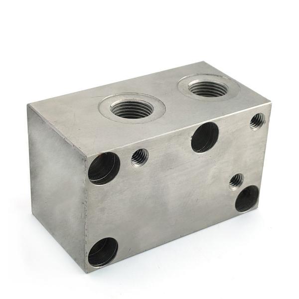 Customized Aluminum Valve Metal Block with /-0.05mm Tolerance and RoHS