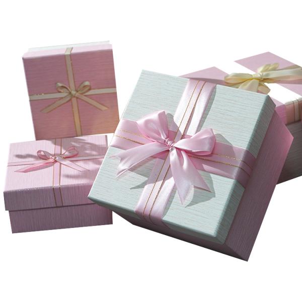 Cosmetics Lid And Base Gift Box Customized Christmas Gift Box Set OEM