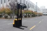 Electric Stacker Forklift Truck With Gripping Barrel Clamping Battery Capacity