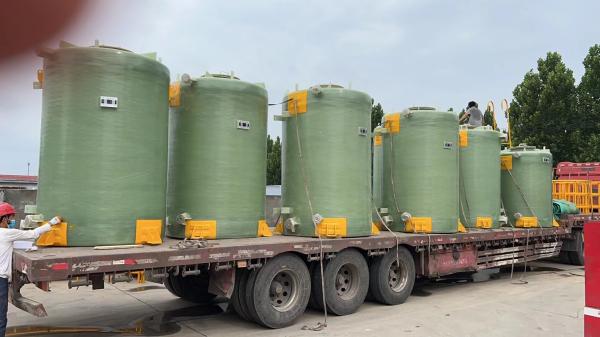 1800mm Filament Winding Chlorine Storage Tank Blue High Strength Finely