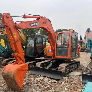 Wholesale Used mini excavator Doosan DX75 small digger used machinery 6 tons hand earth digger small digger from china suppliers