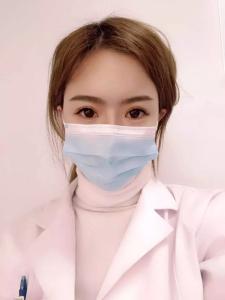 Wholesale Eco Friendly Single Use 17.5*9.5cm Earloop Medical Mask from china suppliers