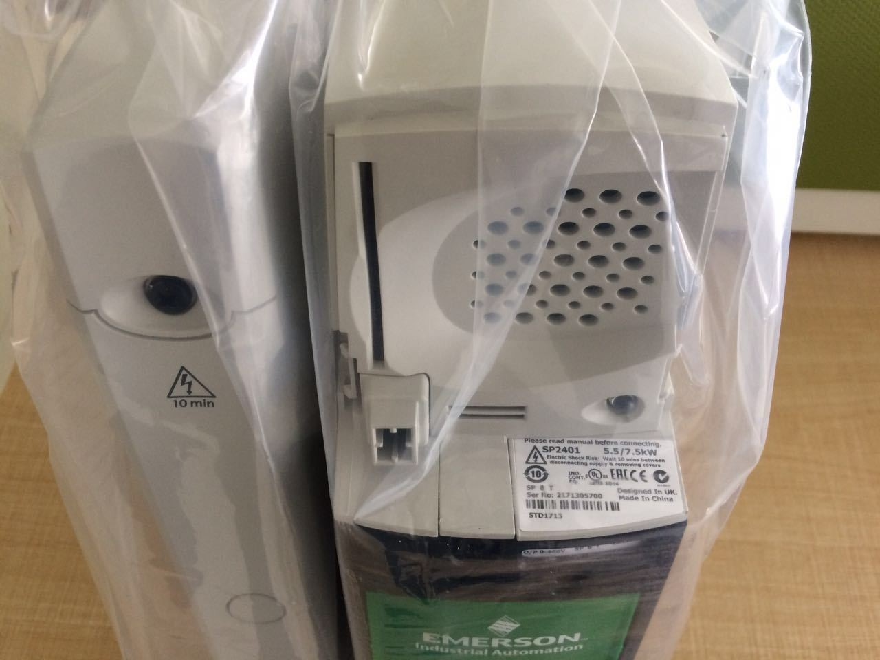 Emerson​ SP2401 01/2019 SERVO DRIVE VARIABLE FREQUENCY 3 PHASE 380/480 VAC