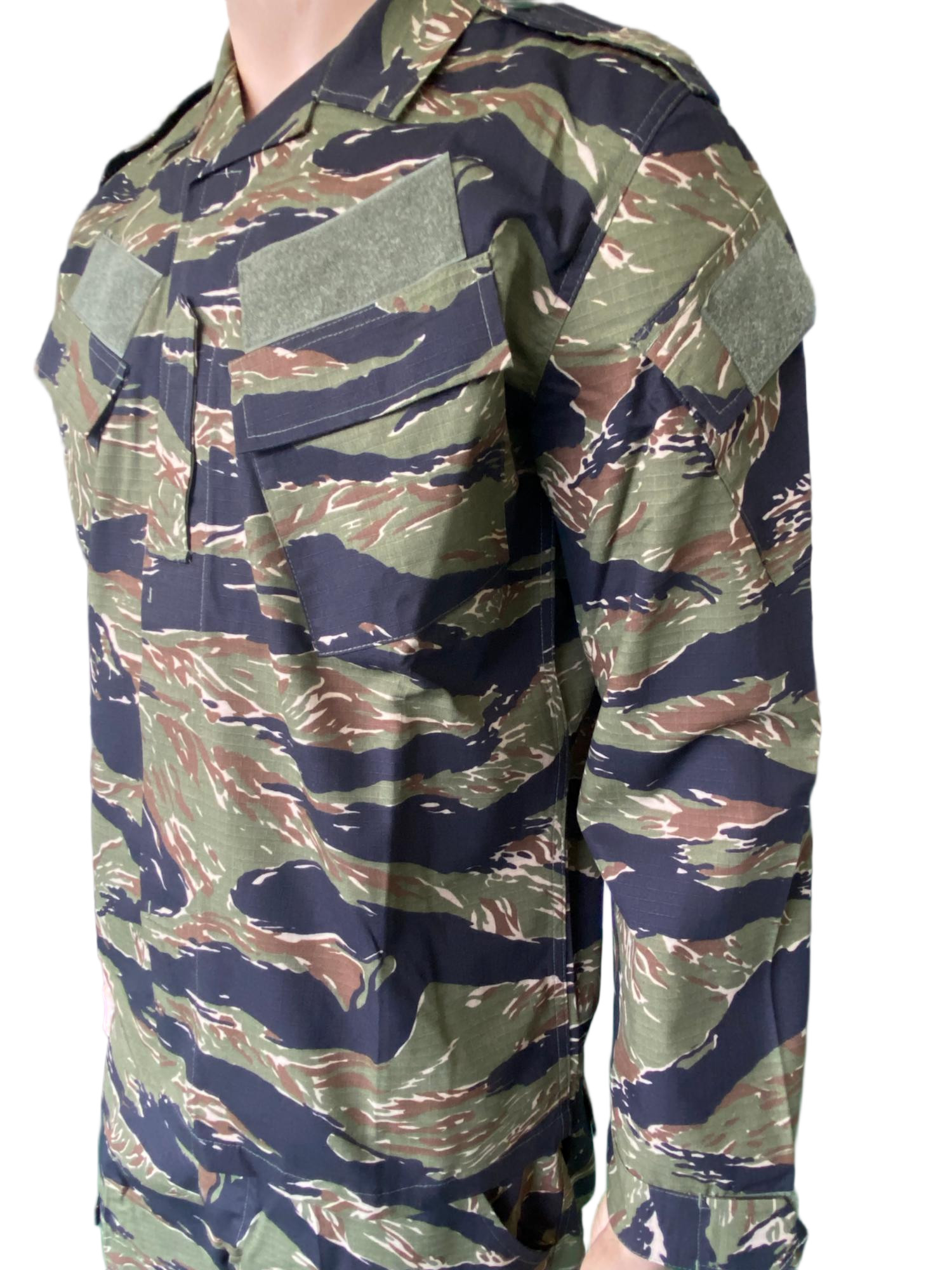 Camouflage ACU Military Uniform Set Formal Style For Military Missions, Soft Polyester Cotton Material