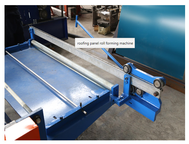 345Mpa Thickness 0.35mm Roof Panel Forming Machine
