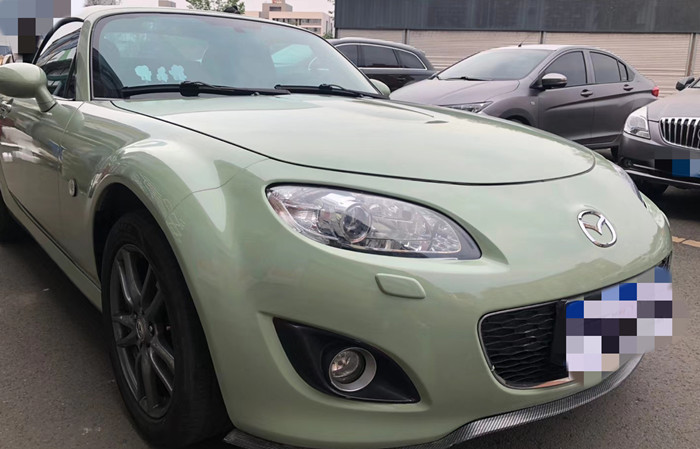 Slidable Ultra Gloss Khaki Green Vinyl Wrap Automotive Vinyl Wrap 60µM