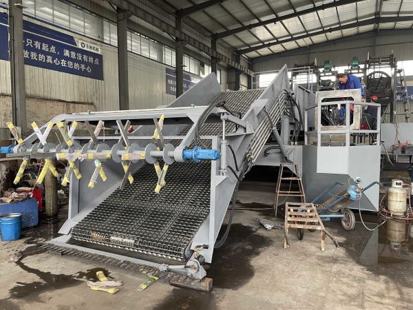Water Plant Harvesting Boat For Lake River No-load Draught 0.55m Walking Style