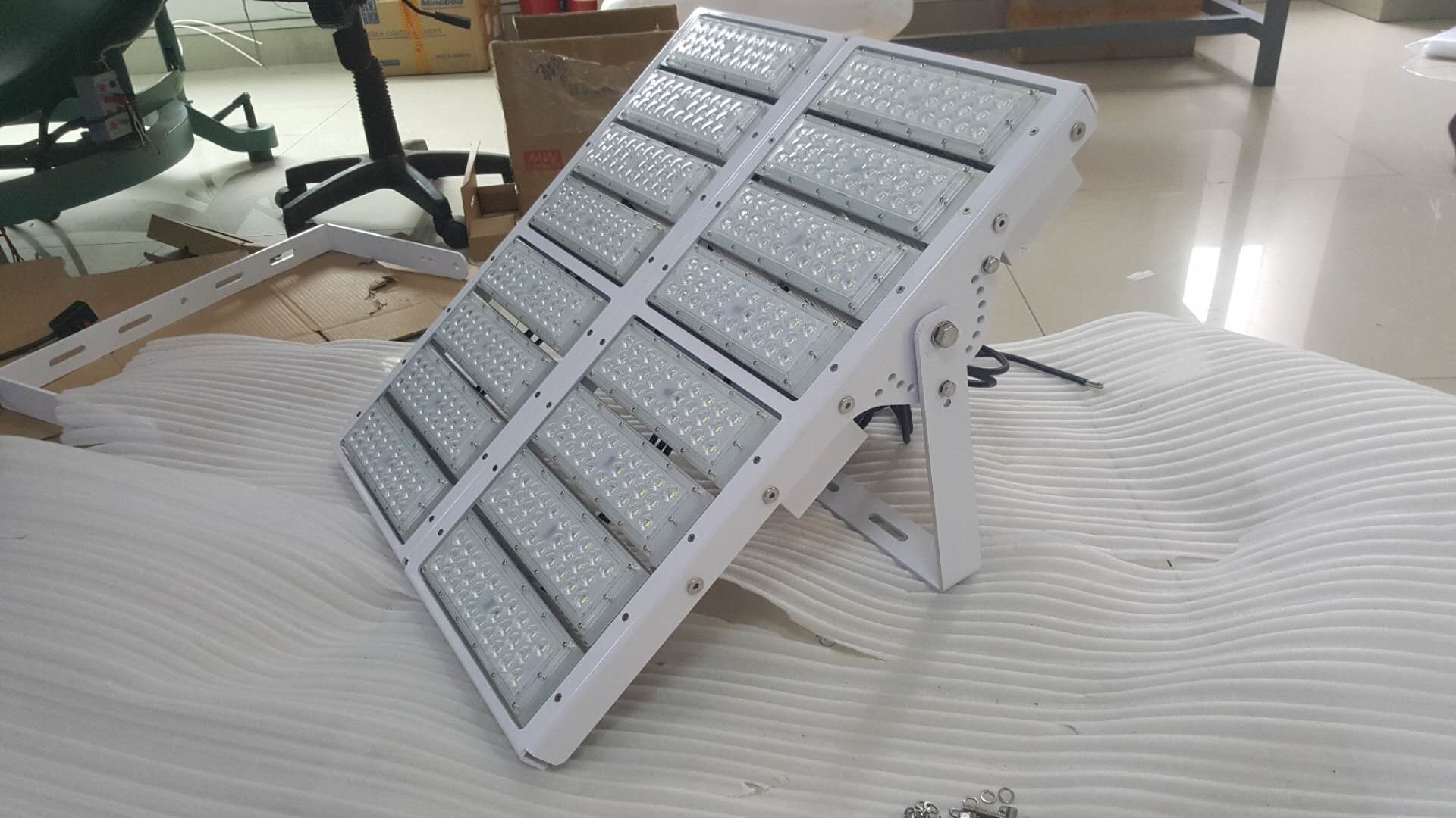 White Housing LED Stadium Flood Light With 25 / 60 / 90 Degree Beam Angle
