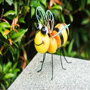 Wholesale Customized Metal Garden Ornaments Craftsmanship Backyard Metal Bee Decor from china suppliers