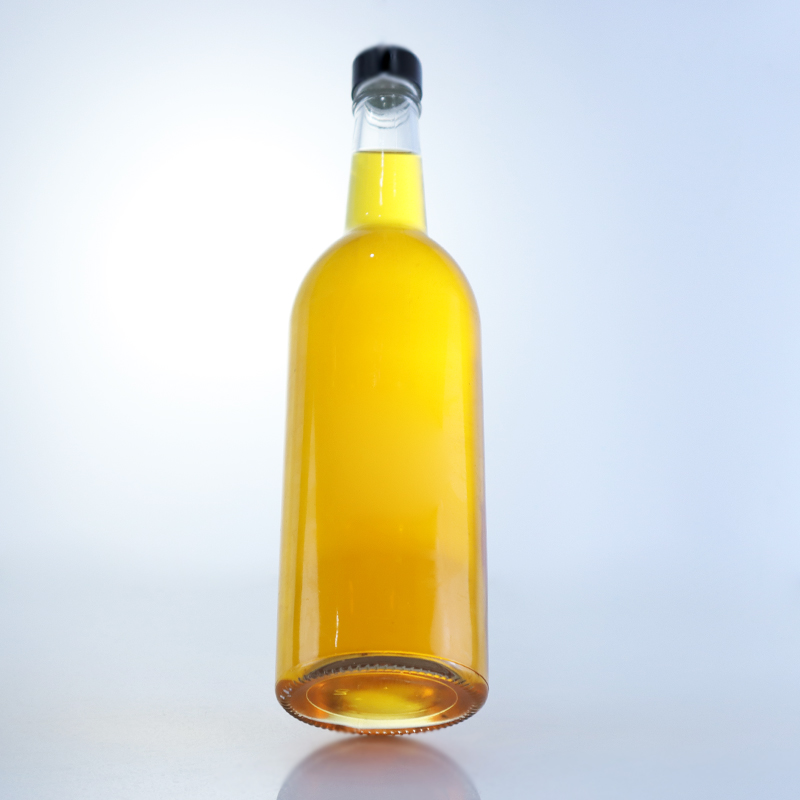 750ml Glass Liquor Bottle for Whisky Gin Rum Vodka Custom Shape Screw Cap