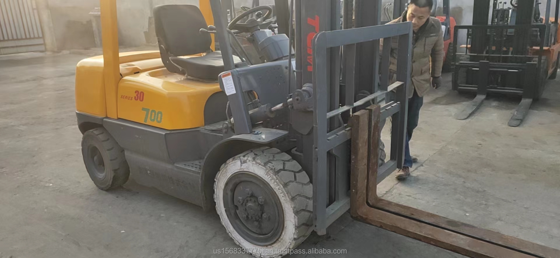 Diesel Power Source TCM 700 Forklift Used Machine with and Great Performance