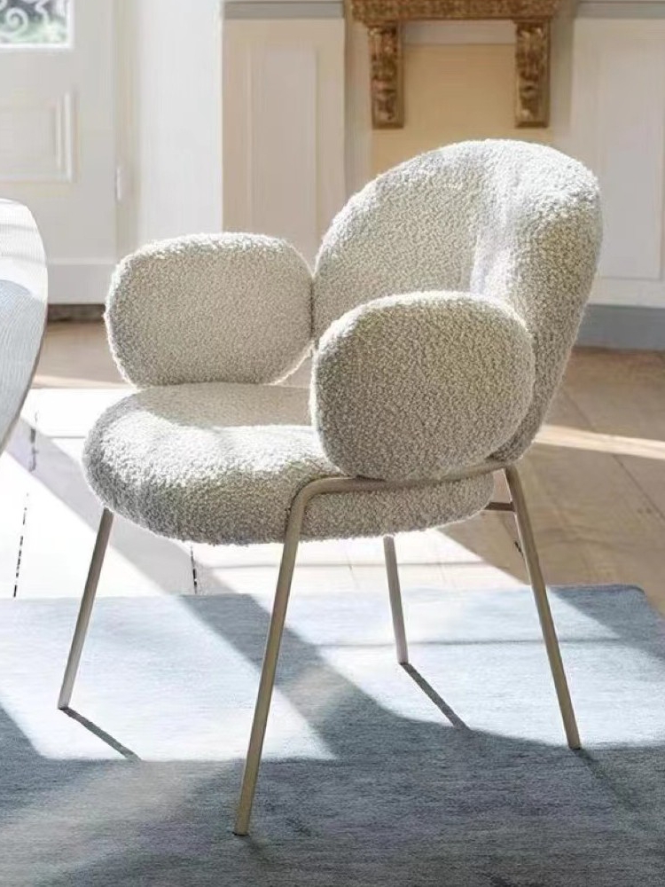 Comfortable Lambswool Upholstered Dining Chair Boucle White Upholstered Accent Chair