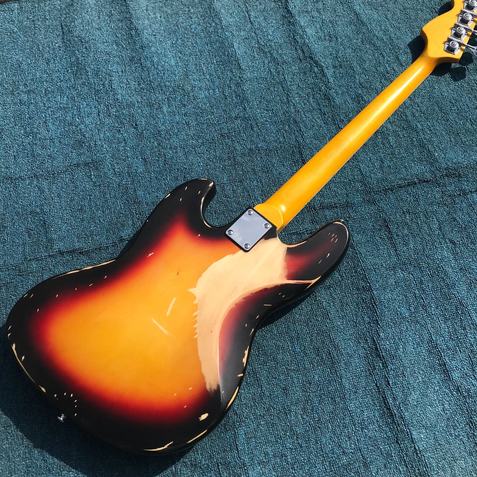 Heavy Relic Jazz Bass Electric Guitar Sunburst Color Alder Body 100% Handmade Nitrolacquer Finish Aged Hardware