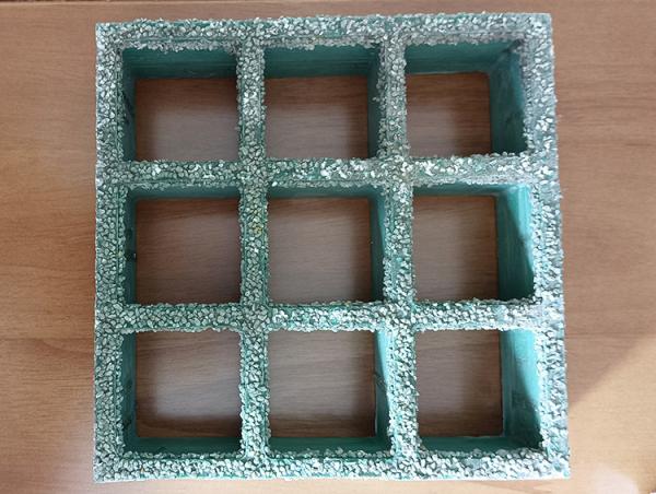 Green Fiber Glass Material 38*38*38mm Thickness Sanded Frp Grating Anti Slip