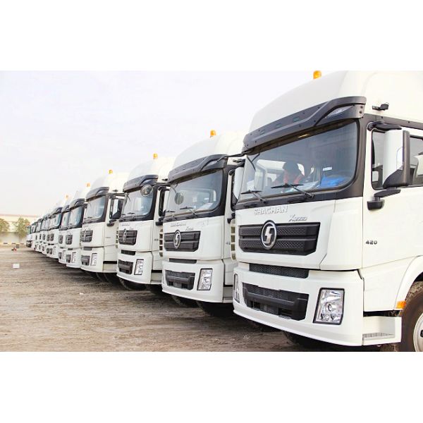 SHACMAN Tractor Head Trucks X3000 Model 6*4 / 10 Wheels