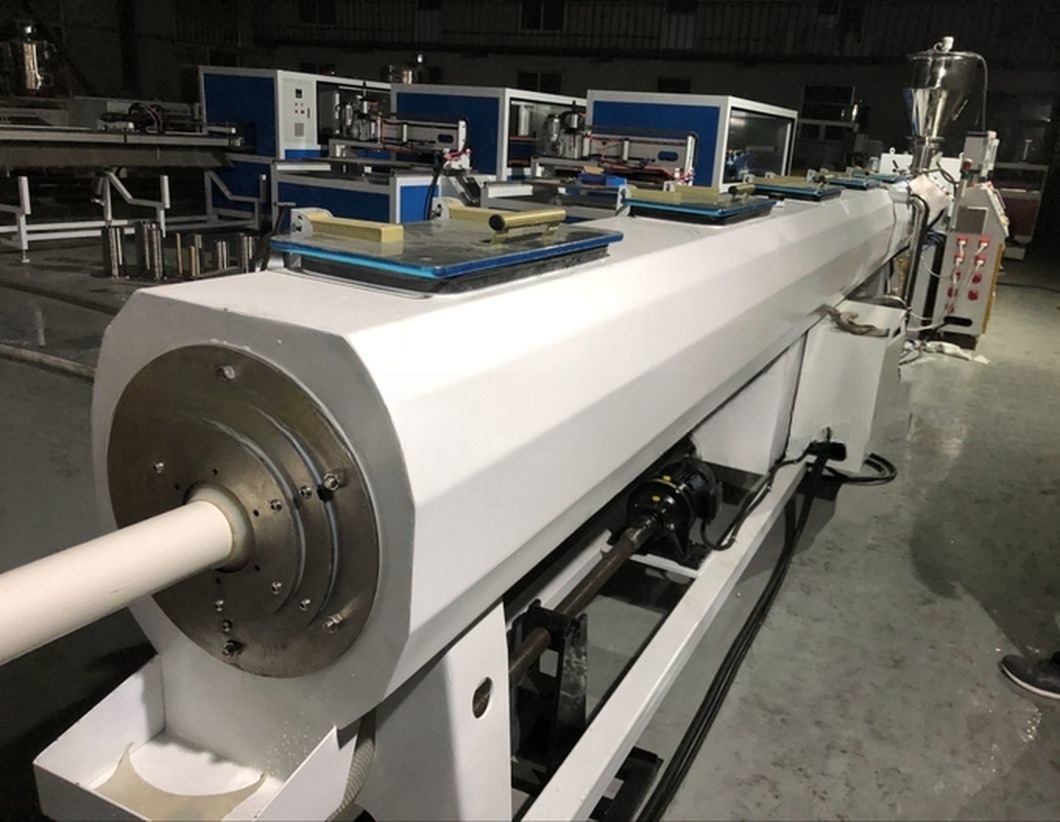 Plastic UPVC Water Drainage Sewage Pipe Extrusion Line