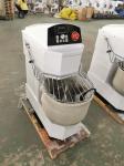 Frequency Changer 20L Bread Dough Mixing Machine Dough Kneading Equipment For
