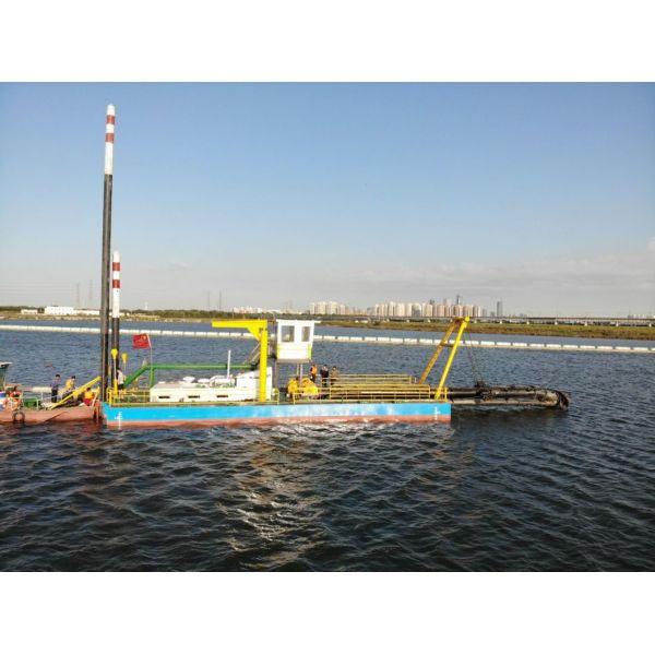 Discharge Distance 2000m 45° Power 1233kw Sand Dredger with Siemens PLC System
