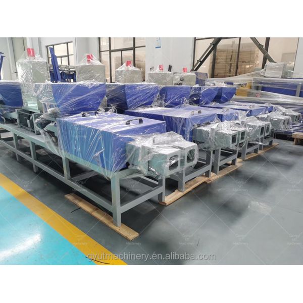 Europe Market Wood Sawdust Block Press Pressed Machine with Hydraulic Pressure