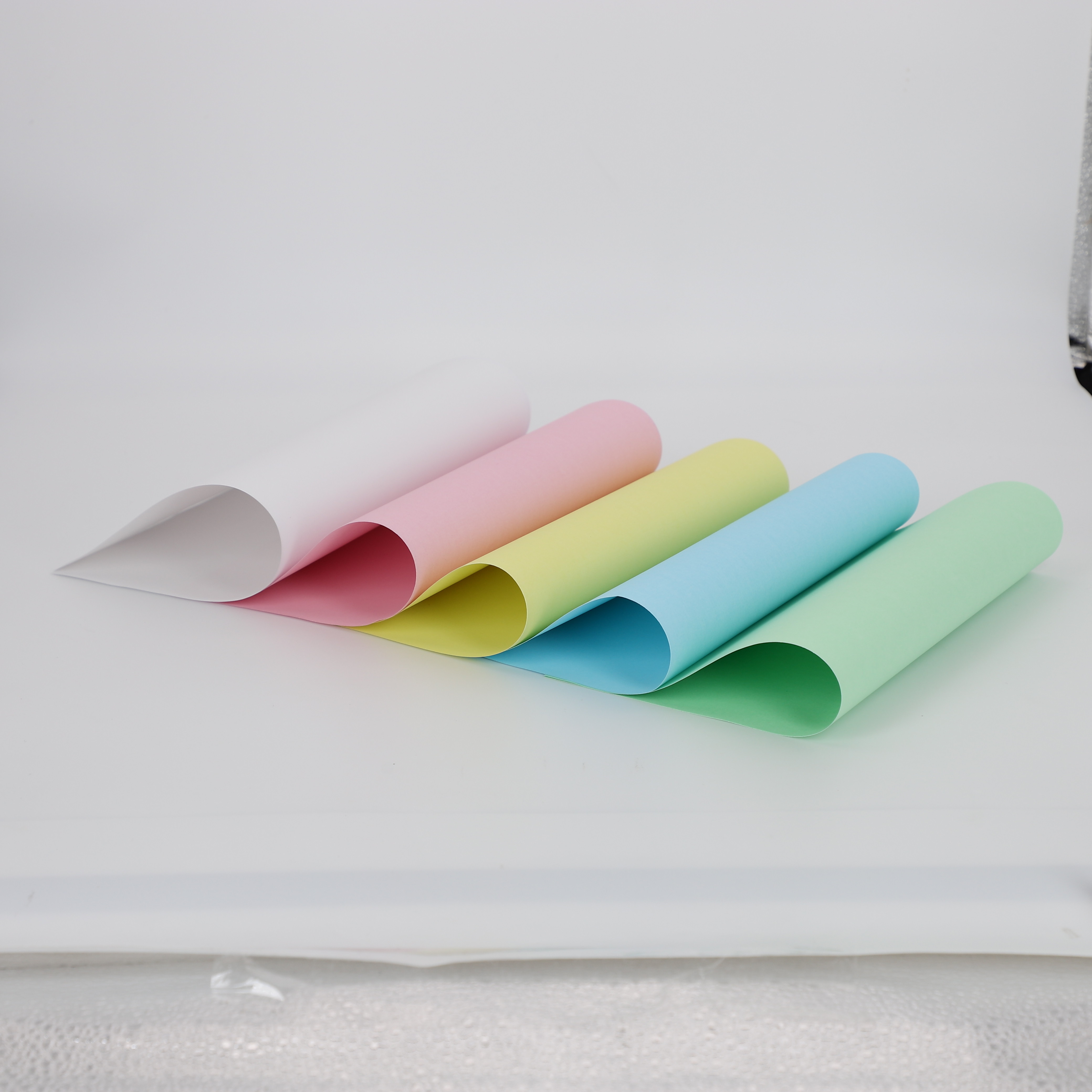 100% importer virgin Wood Pulp 7Plys Self Copy Paper For Invoice