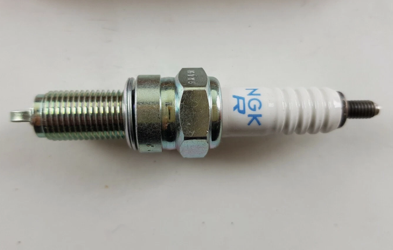 NGK Original CPR8EA-9 2306 Motorcycle Spark Plug Nickel for Honda, Haojue, Suzuki, Yamaha