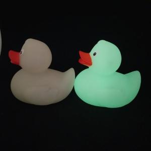 Wholesale Multicolor Green Glowing Rubber Duck , Light Up Bath Ducks Phthalate Free Vinyl 8cm Duck from china suppliers