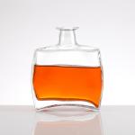 Thick Bottom 500ml/1000ml Glass Vodka Bottle for Beverage Packaging in Super