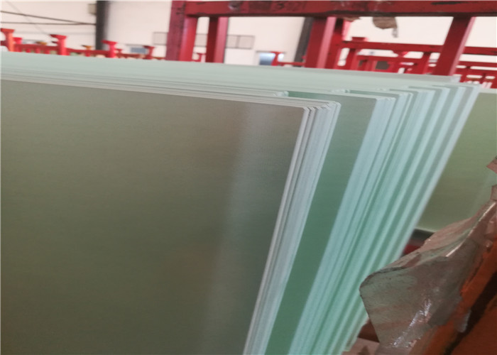 2mm&3.2mm Solar Low Iron Solar Glass Solid Structure Ultra White Color Low Reflectitiy