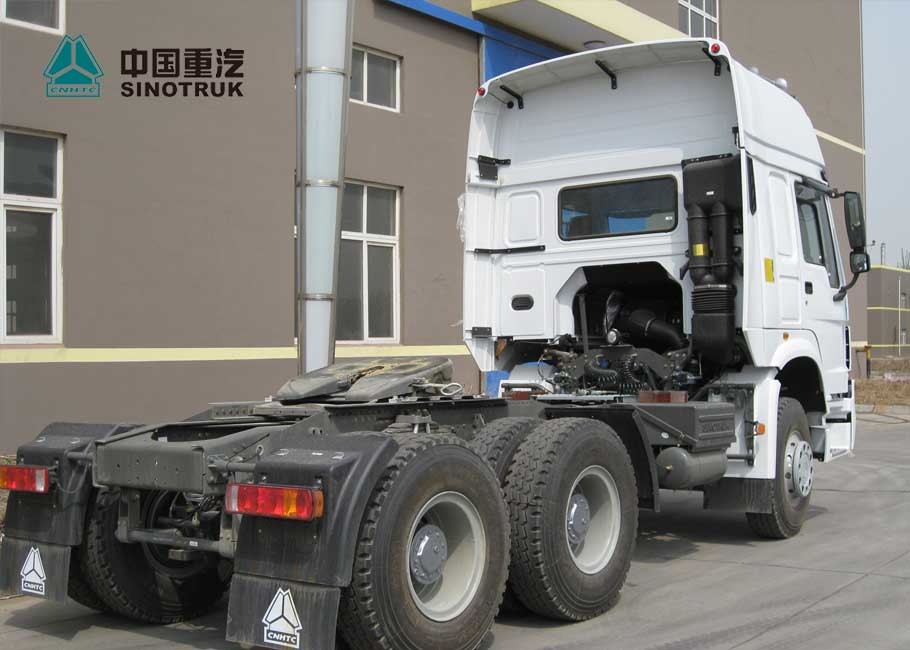 White SINOTRUK 371HP Prime Mover Truck 10 Tyre Howo Tractor Head Truck